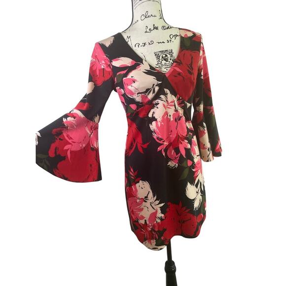 TRINA TURK SENA MINI DRESS FLORAL FLUTTERY BELLED SLEEVES SZ 2 SOPHISTICATED - Picture 7 of 16